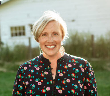 Cozt mystery author Ellie Alexander